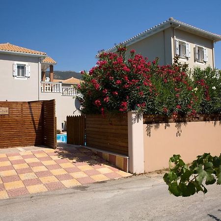 Le Torri Villas By Nidri Holiday Villas מראה חיצוני תמונה