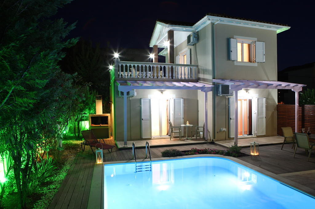 Le Torri Villas By Nidri Holiday Villas מראה חיצוני תמונה