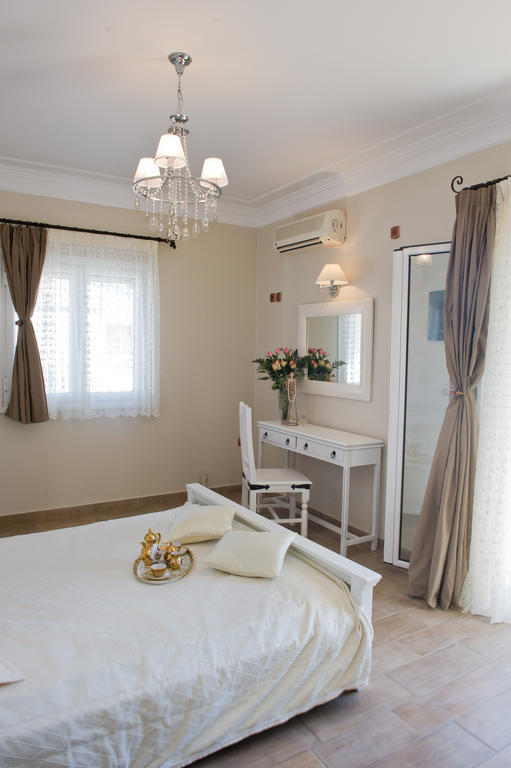 Le Torri Villas By Nidri Holiday Villas חדר תמונה