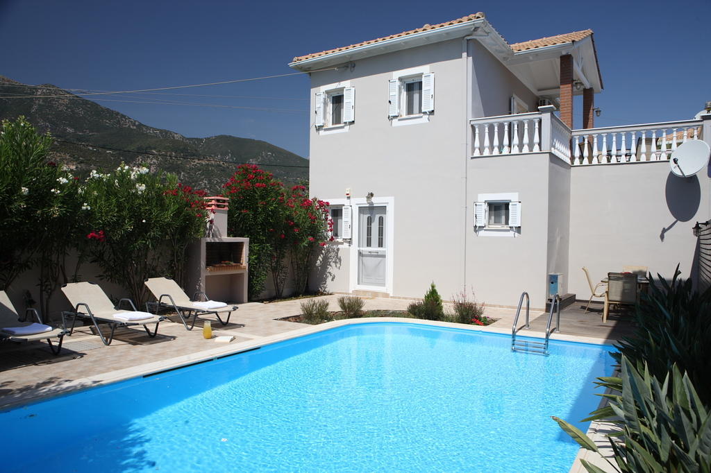 Le Torri Villas By Nidri Holiday Villas מראה חיצוני תמונה