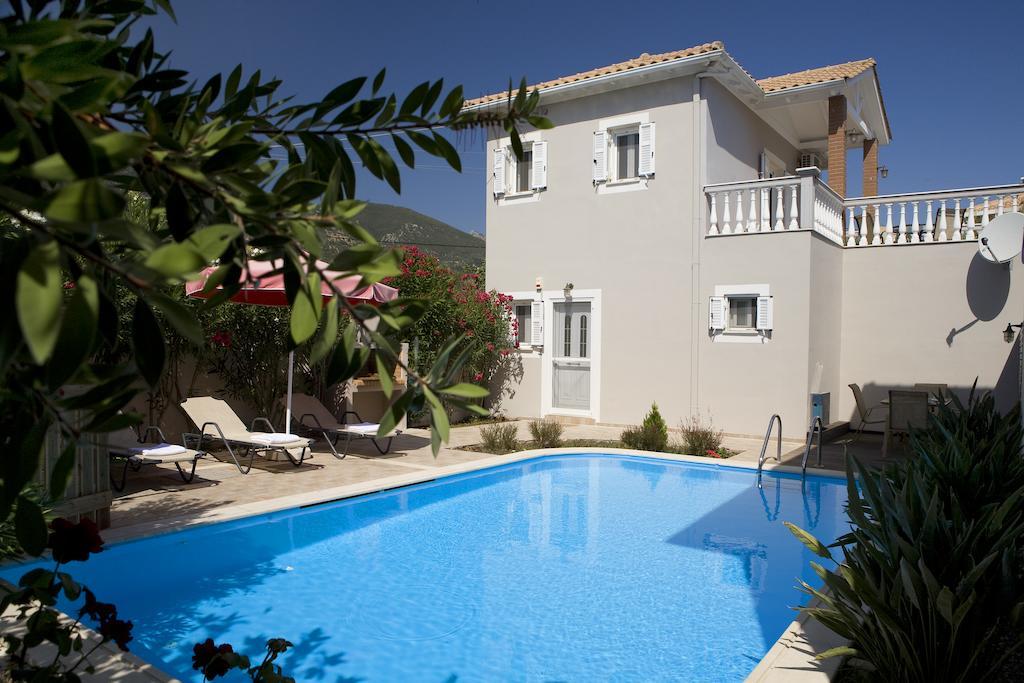 Le Torri Villas By Nidri Holiday Villas מראה חיצוני תמונה