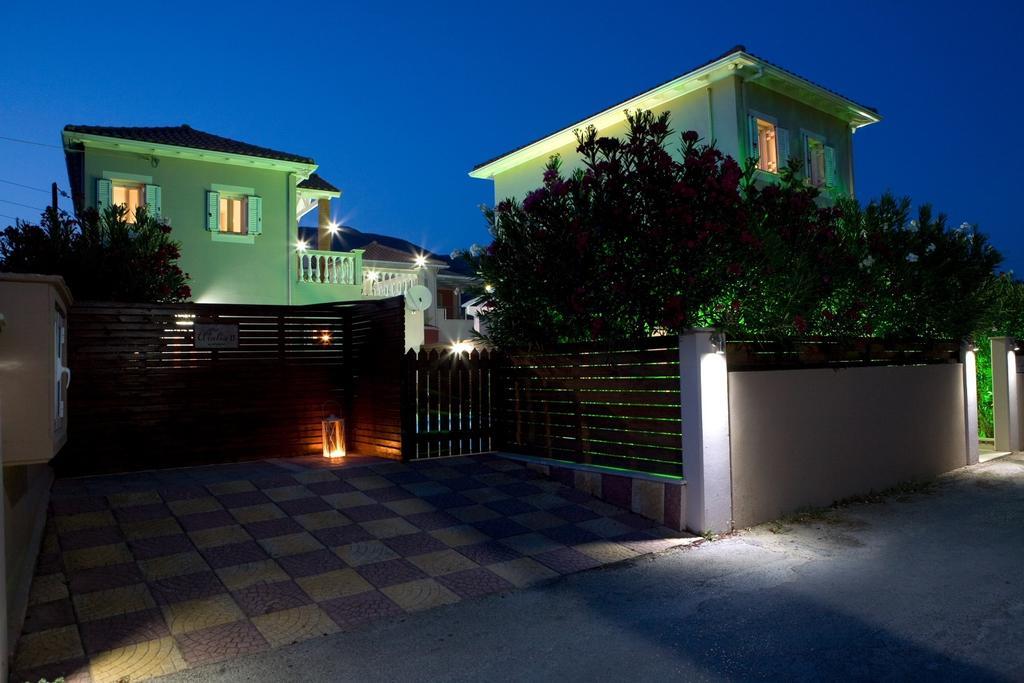 Le Torri Villas By Nidri Holiday Villas מראה חיצוני תמונה